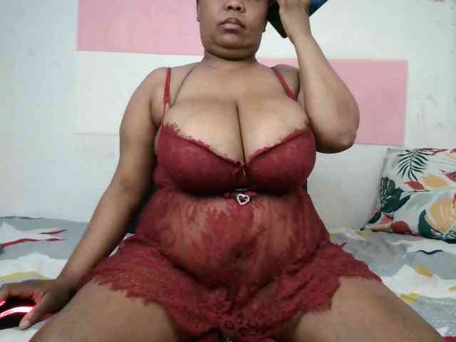 BIGTITTISXX BIGTITTISXX