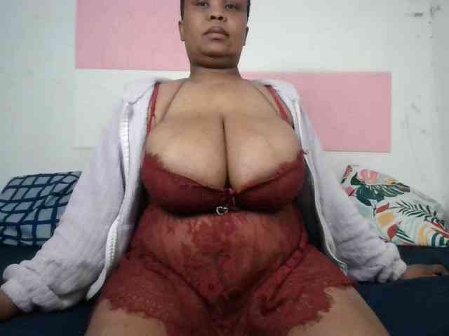 BIGTITTISXX