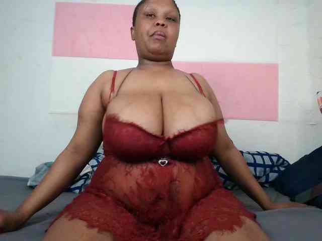 BIGTITTISXX webcam