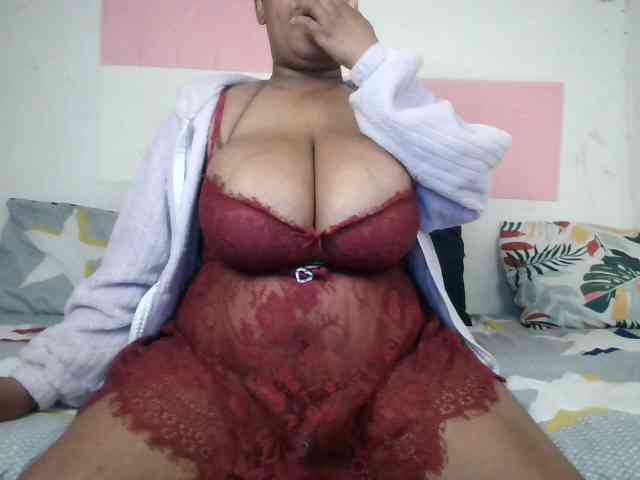 BIGTITTISXX