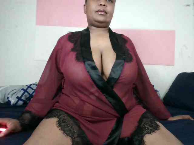 BIGTITTISXX webcam
