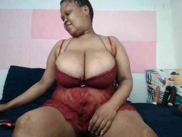 BIGTITTISXX