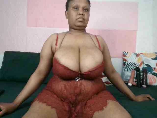 BIGTITTISXX