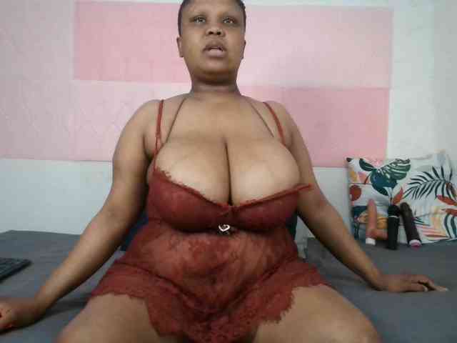 BIGTITTISXX