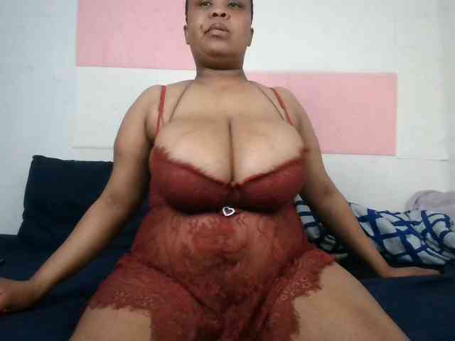 BIGTITTISXX webcam