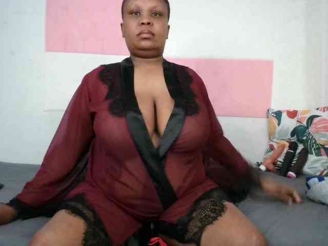 BIGTITTISXX webcam