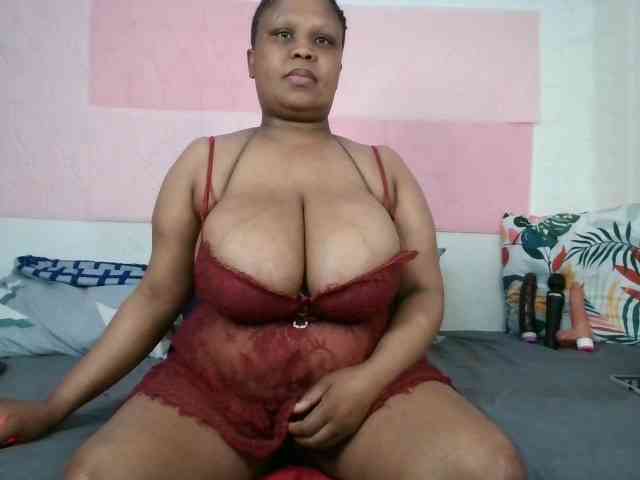 BIGTITTISXX