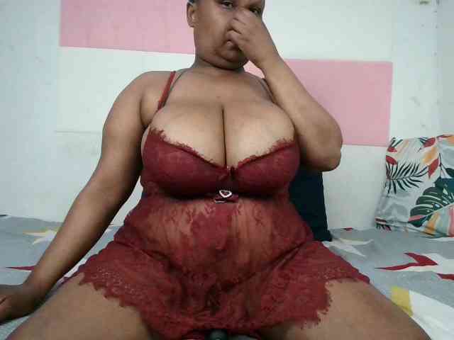 BIGTITTISXX