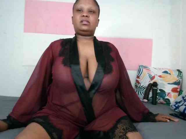 BIGTITTISXX