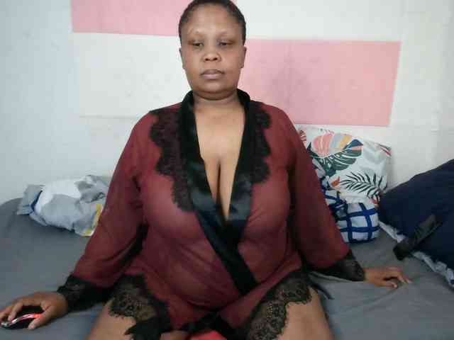 BIGTITTISXX webcam