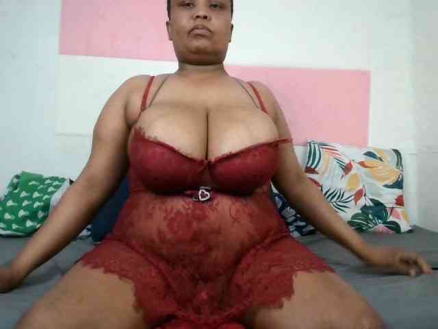 BIGTITTISXX