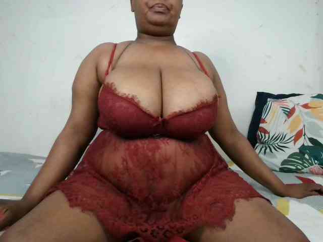 Model: BIGTITTISXX