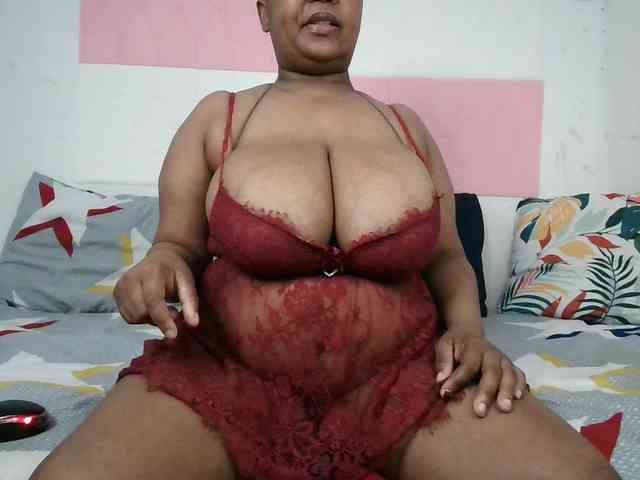 BIGTITTISXX