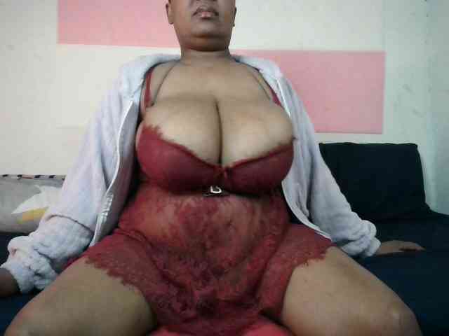 BIGTITTISXX