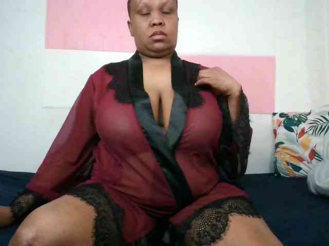 BIGTITTISXX