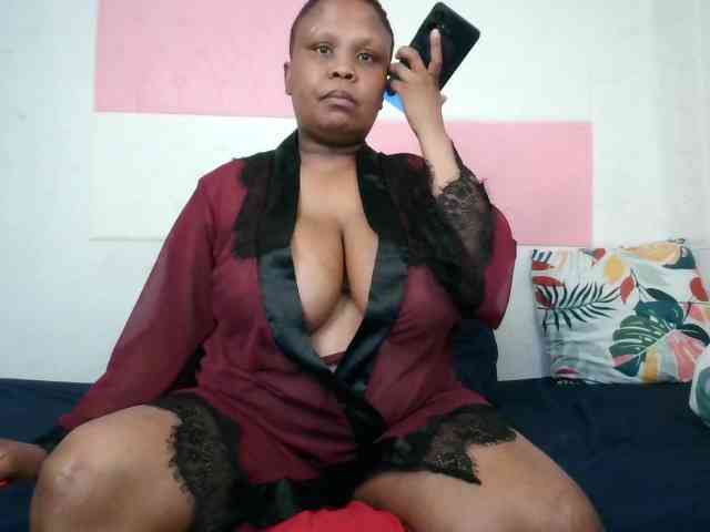 BIGTITTISXX webcam