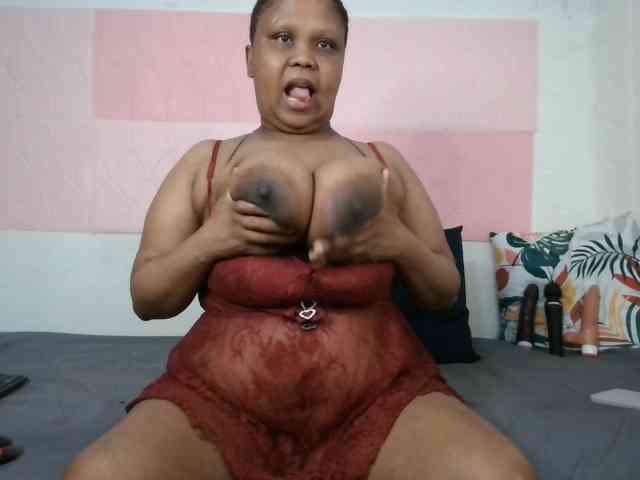BIGTITTISXX