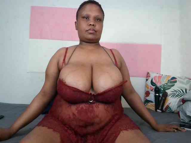 BIGTITTISXX BIGTITTISXX