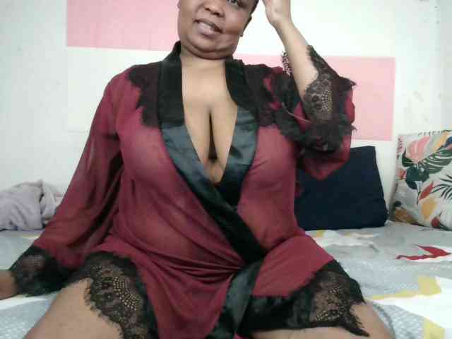 BIGTITTISXX webcam