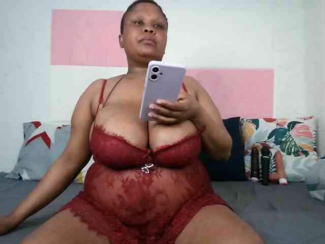 BIGTITTISXX