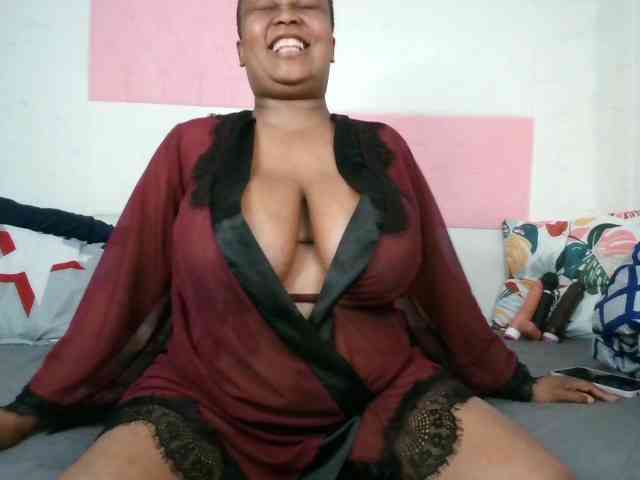 BIGTITTISXX