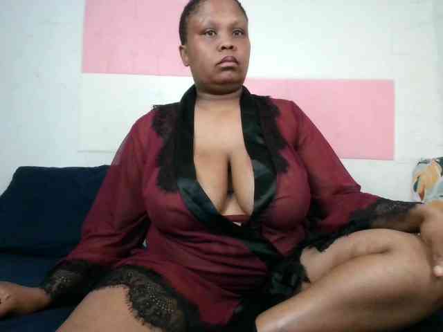 BIGTITTISXX webcam