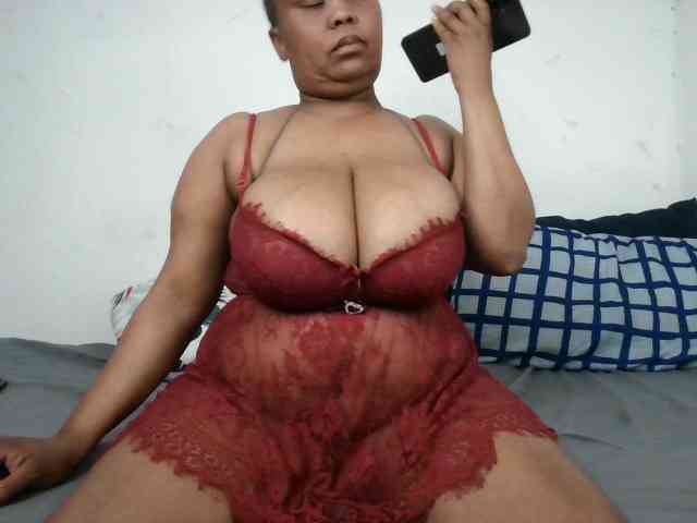 BIGTITTISXX BIGTITTISXX