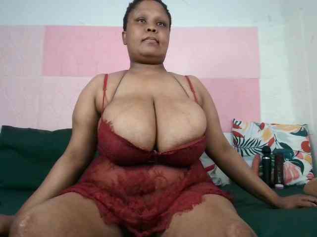BIGTITTISXX
