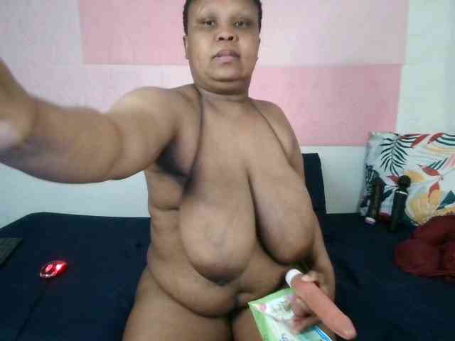 BIGTITTISXX BIGTITTISXX