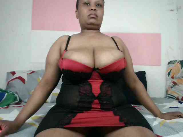BIGTITTISXX webcam