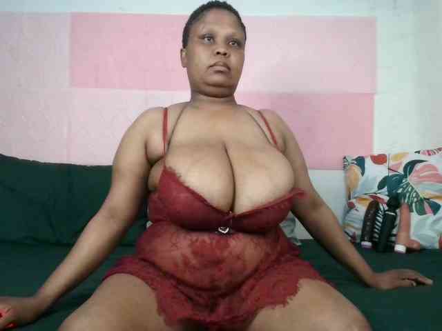 BIGTITTISXX
