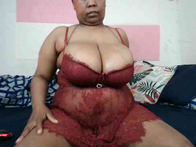 BIGTITTISXX