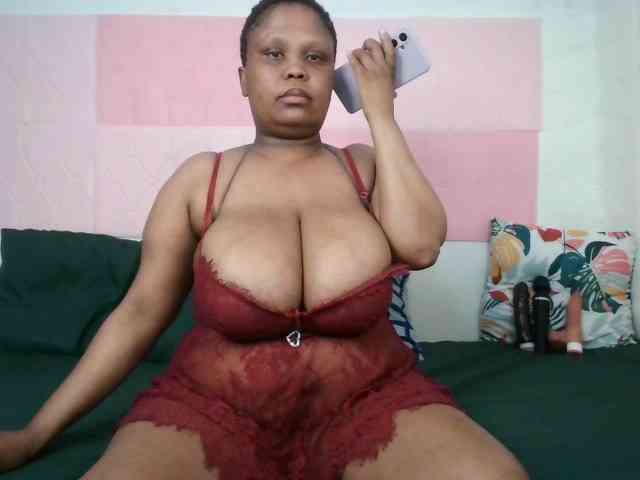 BIGTITTISXX