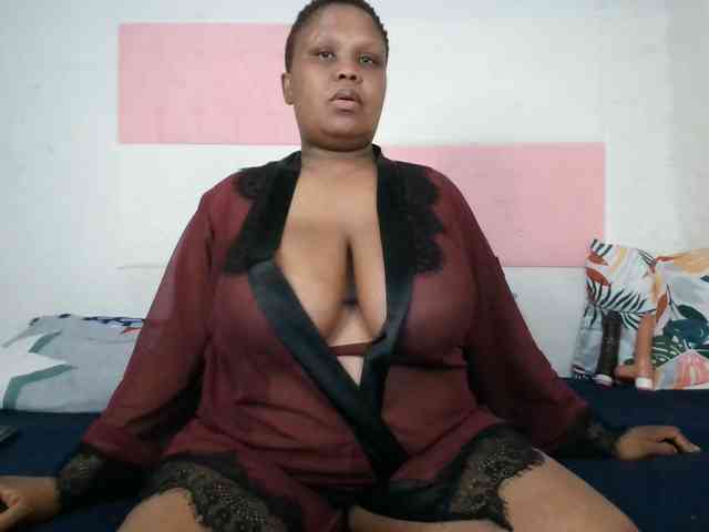 BIGTITTISXX webcam