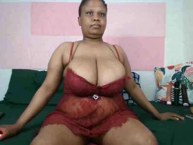 BIGTITTISXX