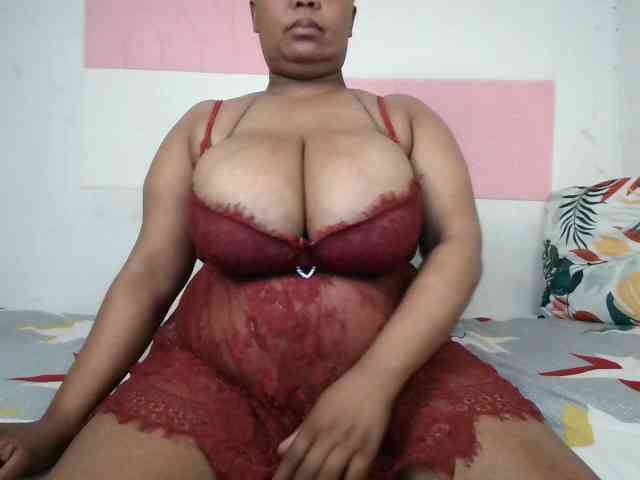 BIGTITTISXX
