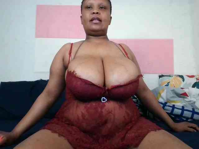 BIGTITTISXX webcam