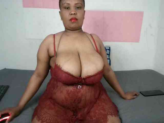 BIGTITTISXX webcam