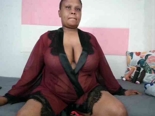 BIGTITTISXX