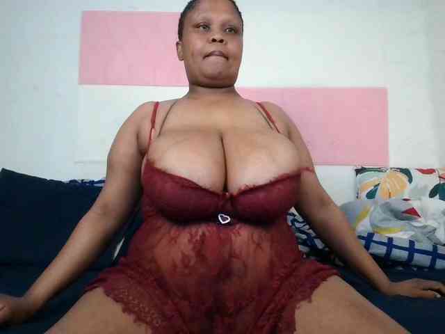 BIGTITTISXX webcam