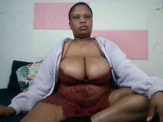 BIGTITTISXX BIGTITTISXX