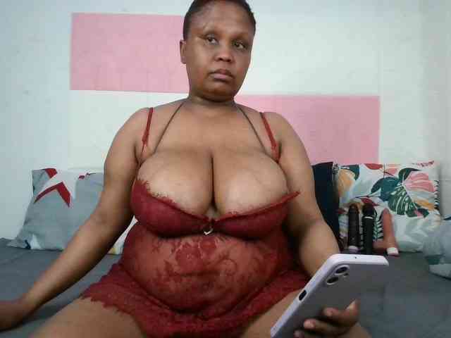 BIGTITTISXX