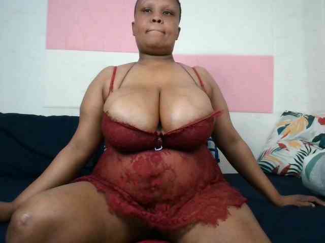 BIGTITTISXX webcam