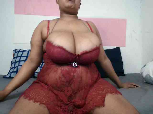 BIGTITTISXX