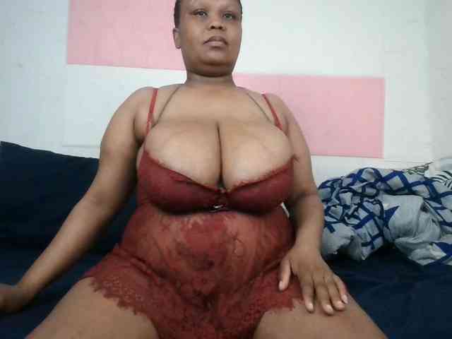 BIGTITTISXX