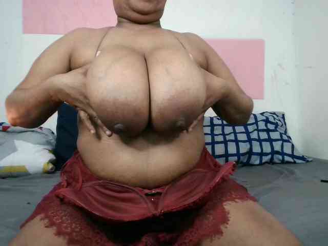 BIGTITTISXX