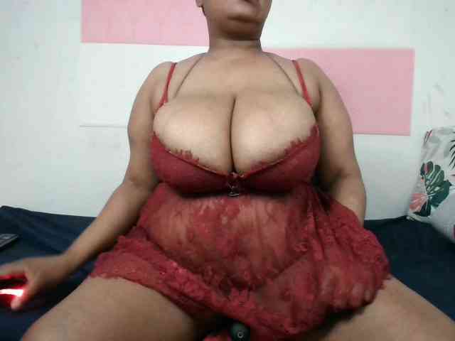 BIGTITTISXX