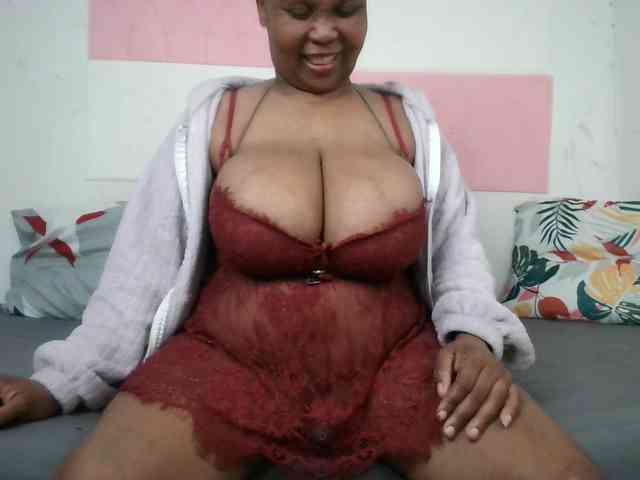 BIGTITTISXX