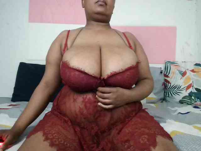 BIGTITTISXX BIGTITTISXX