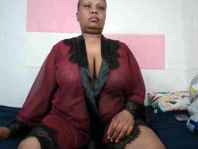 BIGTITTISXX